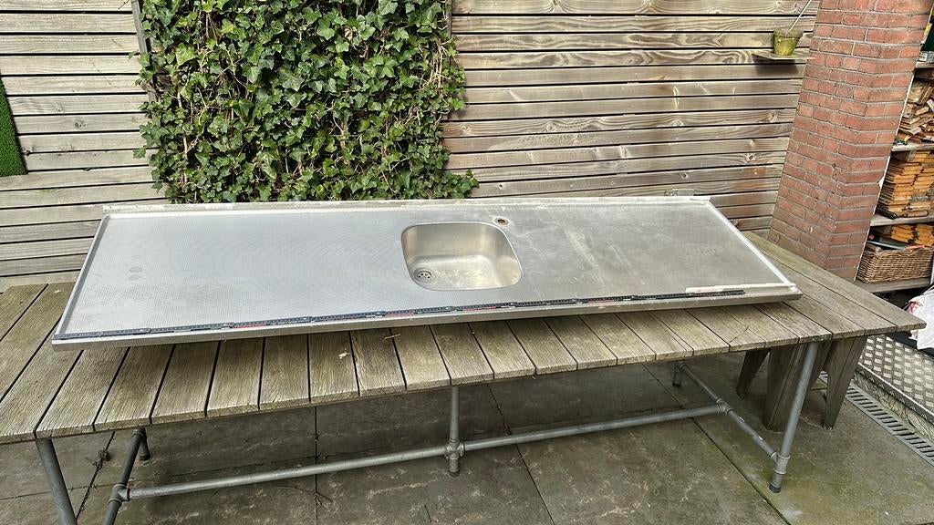 Keukenwerkblad uit rvs 221 cm lang 60 cm diep, Ophalen, Gebruikt, Minder dan 100 cm