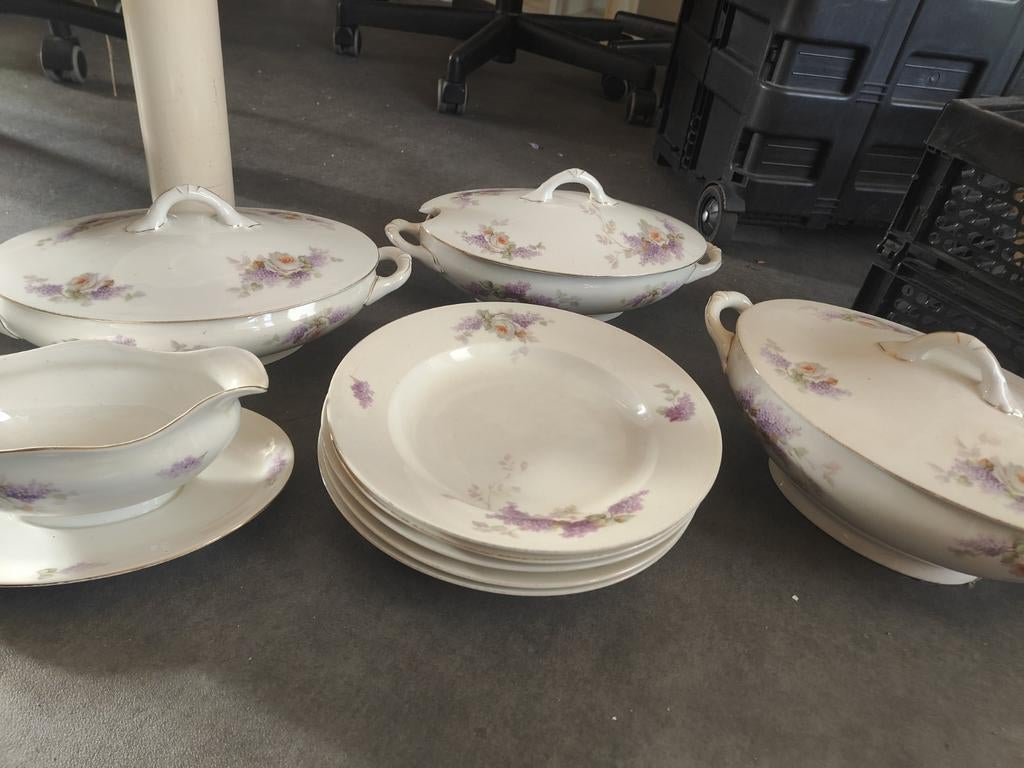 Antiek Tsjechisch Servies - 5 Borden, Juskan, 3 Schalen, Antiek en Kunst, Antiek | Servies compleet, Ophalen