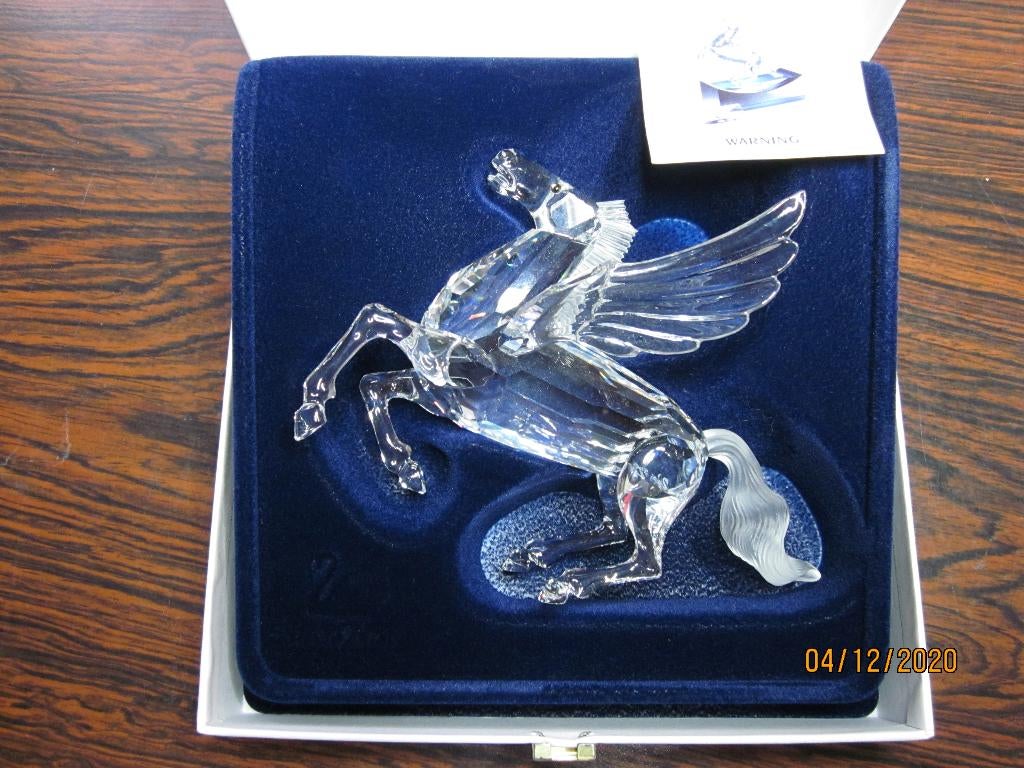 Swarovski jaarstuk Pegasus incl. doos & certificaat, Verzamelen, Swarovski, Ophalen of Verzenden, Nieuw, Figuurtje