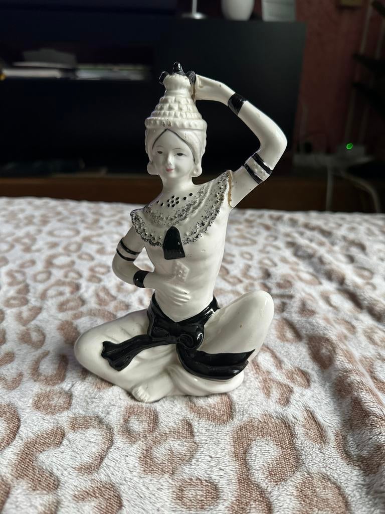 Thaise beeld zittend porselein kunst, Verzenden