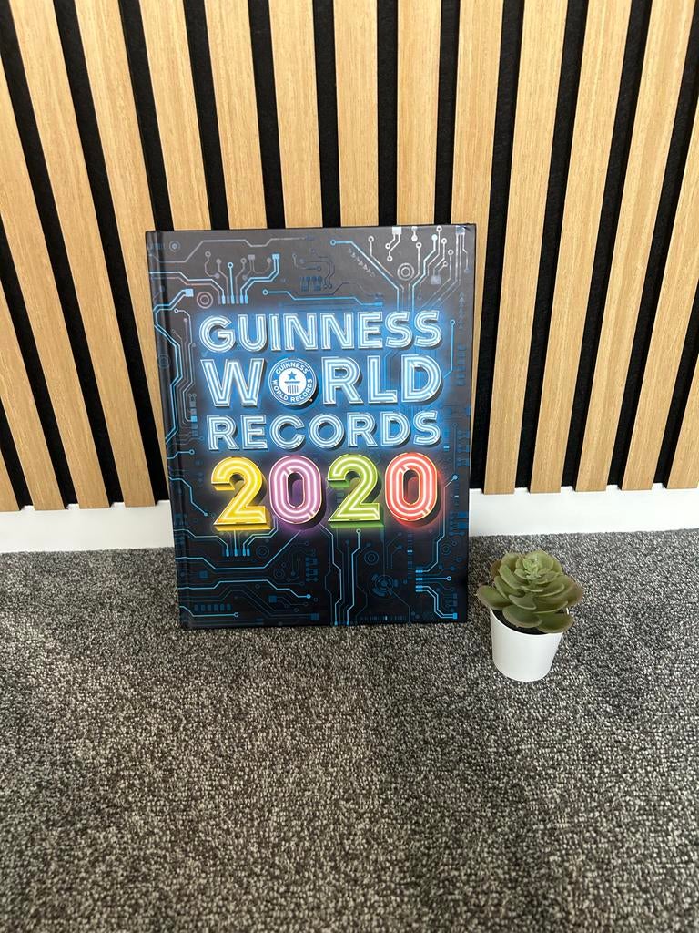 Guinness World Records 2020 Boek - Feiten en Records, Boeken, Ophalen of Verzenden, Zo goed als nieuw