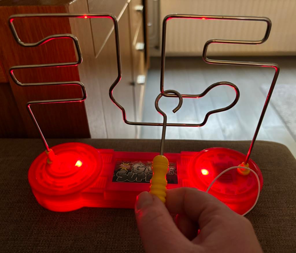 Buzz game: don’t buzz the wire! Leuk spel voor kinderen, Ophalen of Verzenden, Zo goed als nieuw