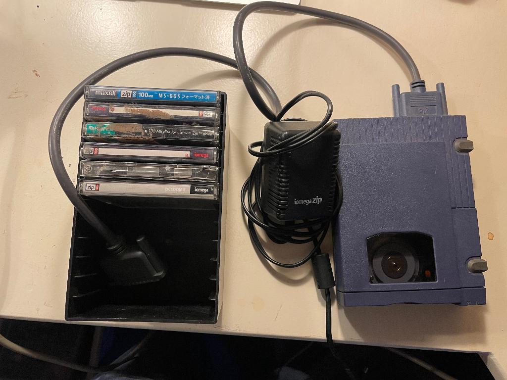 Iomega ZIP drive 100 MB, parallel, werkend getest, 6 disks, Ophalen of Verzenden, Iomega