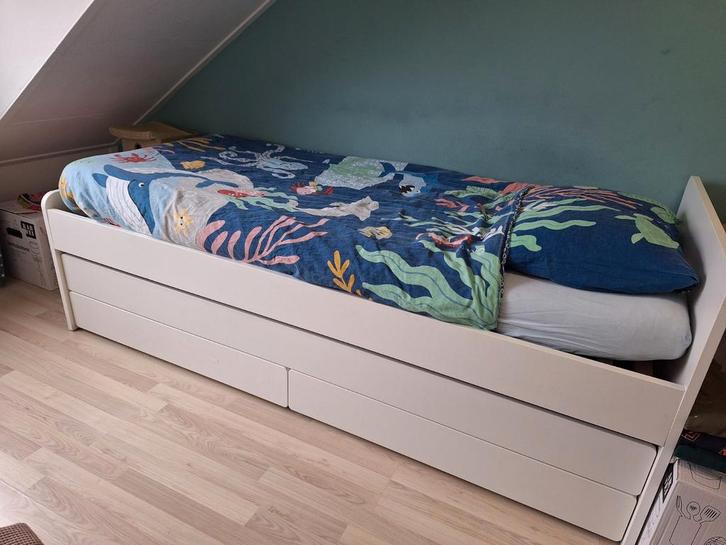 Ikea Släkt bed 90x200 met onderbed en opberger, Kinderen en Baby's, Kinderkamer | Bedden, Gebruikt, 180 cm of meer, 85 tot 100 cm