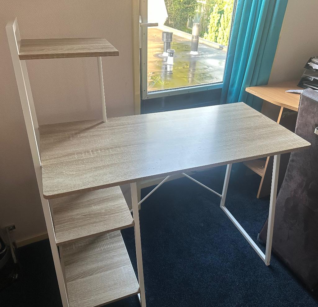 Bureau, Huis en Inrichting, Ophalen, Zo goed als nieuw, Schoolbureau