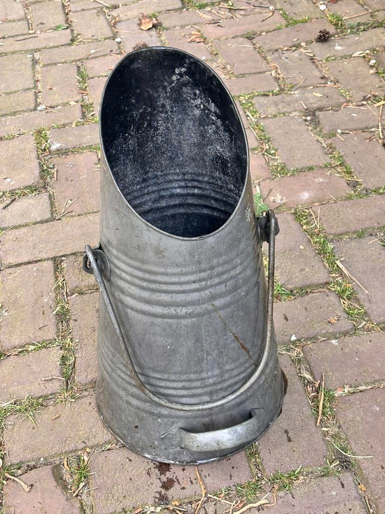 zinken kolenkit antiek, Ophalen