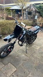 Derbi Senda 2008, Fietsen en Brommers, Ophalen, 6 versnellingen, Maximaal 45 km/u, Zo goed als nieuw