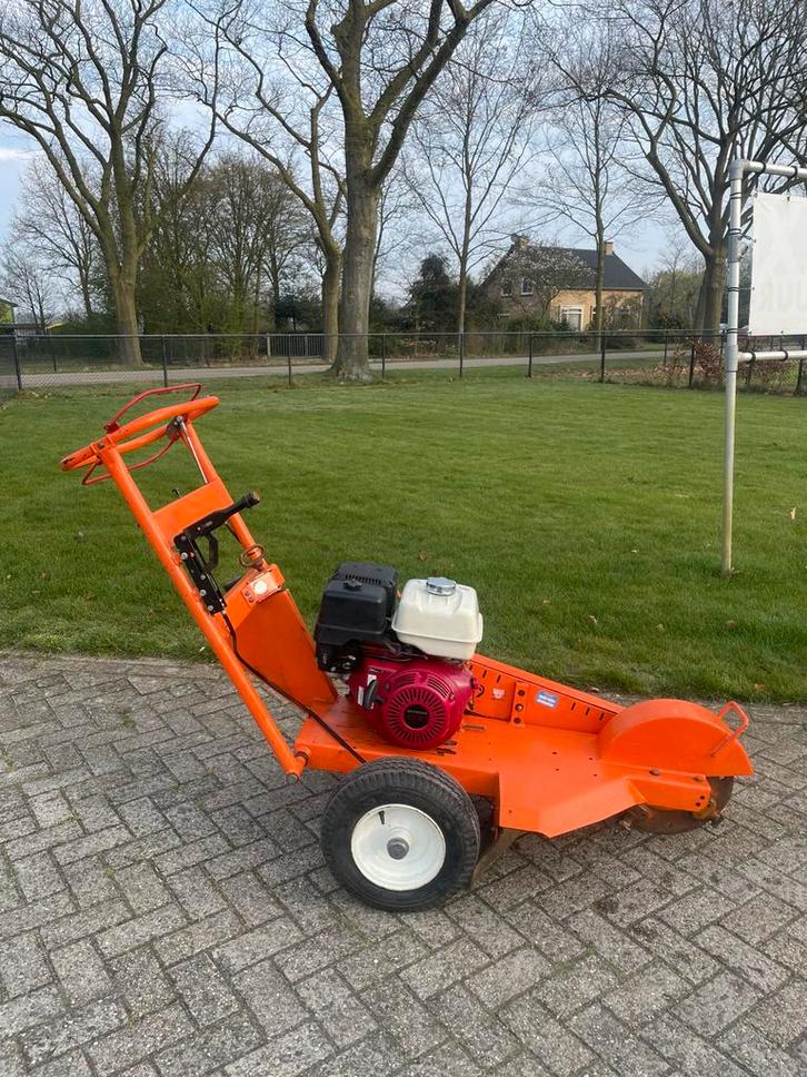 Dosko stobbenfrees stronkenfrees gx390, Tuin en Terras, Hakselaars, Gebruikt, Ophalen