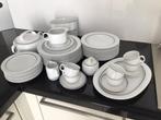 Eschenbach servies, wit met blauwe bies., Ophalen, Porselein, Overige stijlen, Bord(en)