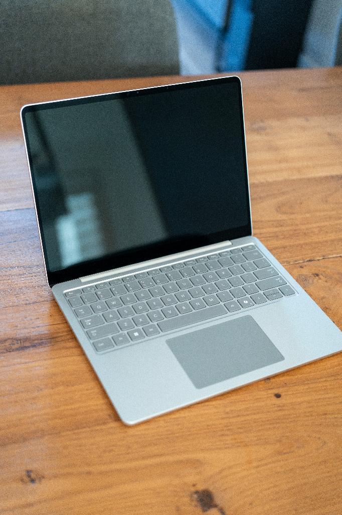 Microsoft Surface Laptop 13" Copilot+ PC 16GB/256GB/Nieuw!, Computers en Software, Windows Laptops, Nieuw, 13 inch, SSD, 4 Ghz of meer