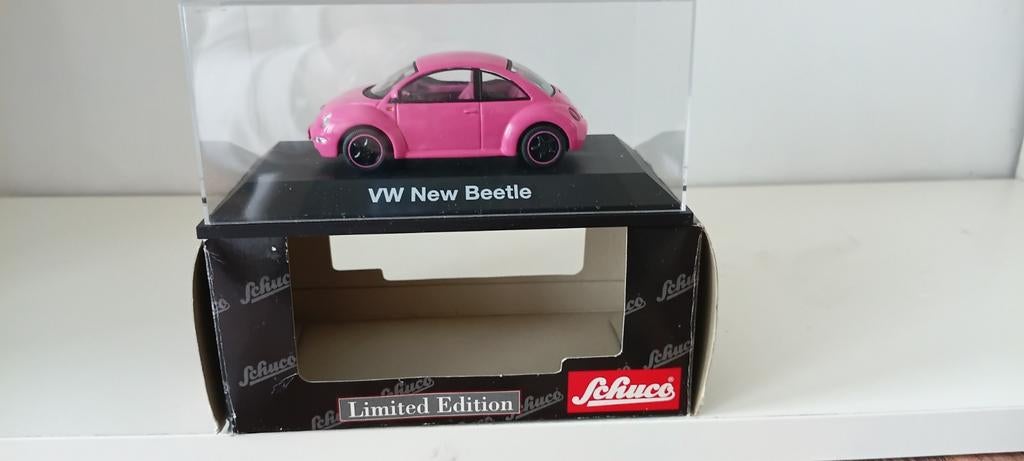 Volkswagen New Beetle Schuco.Roze  Ltd Edition., Ophalen of Verzenden, Nieuw, Auto, Schuco