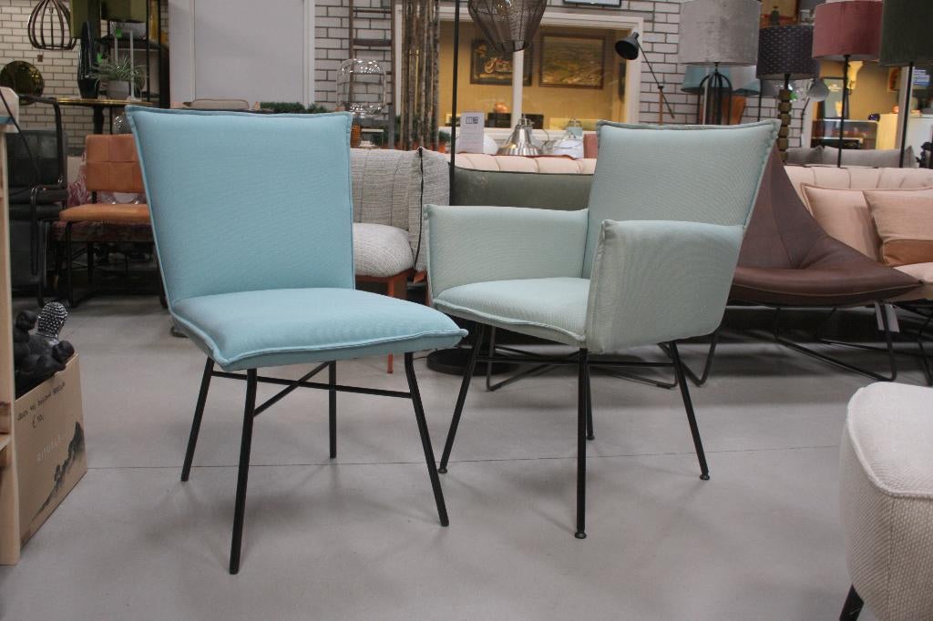 2 x eetkamerstoel Sanne Jess Design metaal stof lichtblauw, Ophalen, Gebruikt, Twee, Blauw
