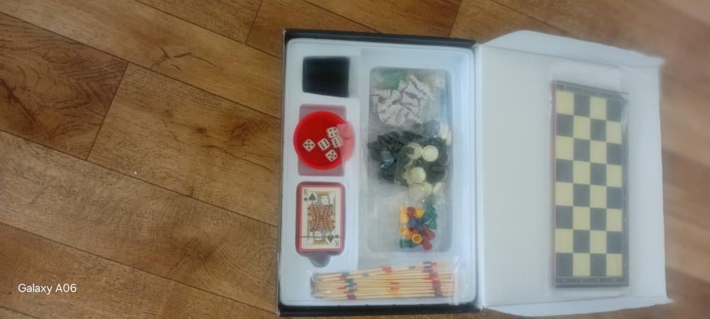200 spellendoos King, Ophalen of Verzenden, Nieuw, Speelkaart(en)
