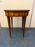 Antiek tafeltje met fruitdecor, Ophalen