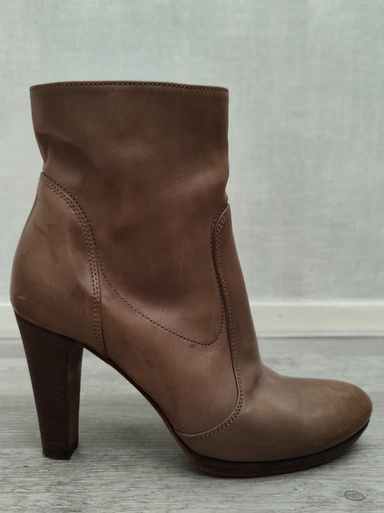 Alberto fermani dameslaarsjes maat 37, Kleding | Dames, Schoenen, Ophalen