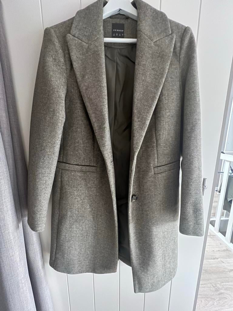 Mantel Primark maat 34, Kleding | Dames, Jassen | Winter, Ophalen of Verzenden, Zo goed als nieuw, Maat 34 (XS) of kleiner, Groen