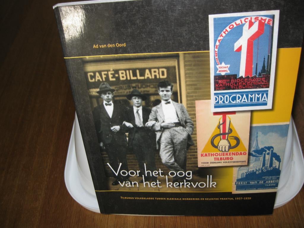 Voor het oog van het kerkvolk, 20e eeuw of later, Ophalen of Verzenden, Zo goed als nieuw, Ad  van den Beer