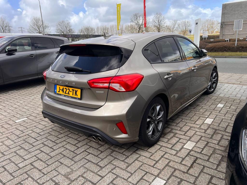 Ford Focus 1.0 EcoBoost ST Line Business 125pk | Head up dis, Auto's, Ford, Gebruikt, Bruin, Bedrijf, Handgeschakeld