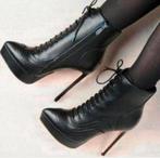 Mooie enkellaarzen met details, tm 46, Kleding | Dames, Schoenen, Verzenden, Nieuw, Lage of Enkellaarzen