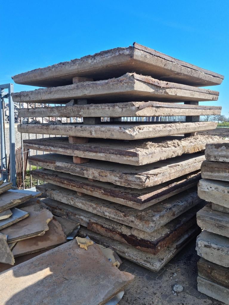 B keus betonplaten 24 stuks, Doe-het-zelf en Verbouw, Ophalen, Overige materialen, Gebruikt, 15 m² of meer