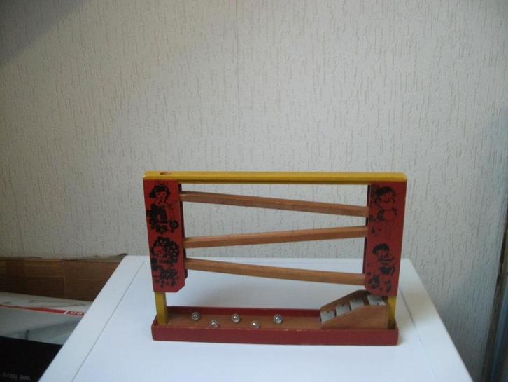 Knikkerbaan sport met trapje, Kinderen en Baby's, Speelgoed | Houten speelgoed, Gebruikt, Ophalen of Verzenden