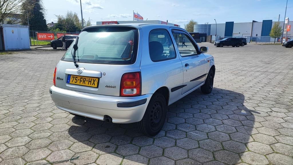 Nissan Micra 1.3 3D 2000 Grijs, Voorwielaandrijving, 74 pk, 750 kg, 4 cilinders