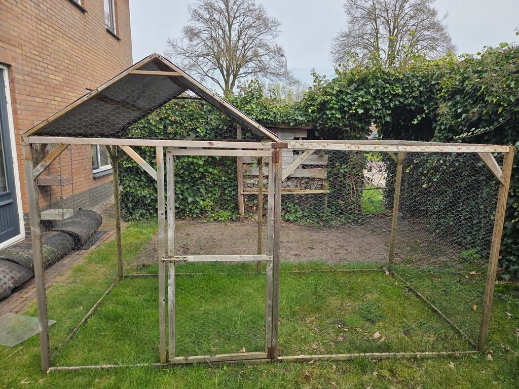 Konijnenren, kippenren 3 x 1,5 x 2 meter met stalmatten
