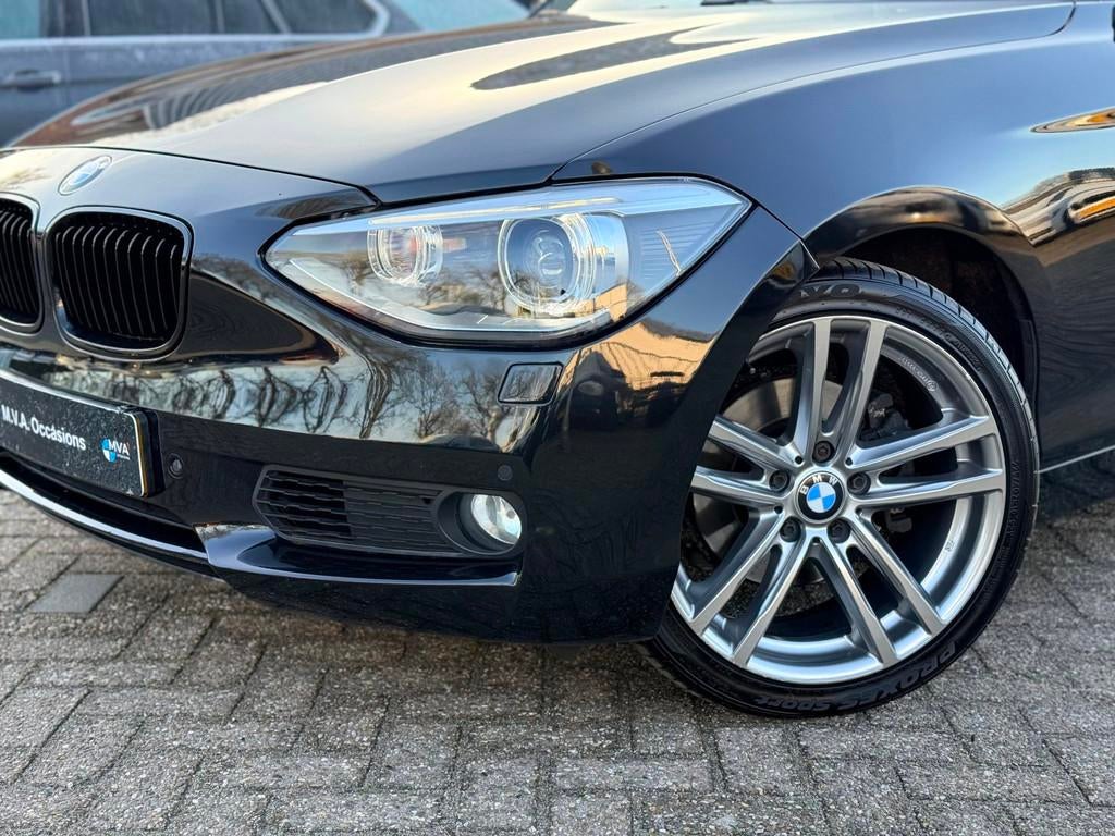 BMW 1-serie 118i Business Sport|Nieuwe Ketting + Klepseals|N, Auto's, Euro 5, Gebruikt, Zwart, 4 cilinders