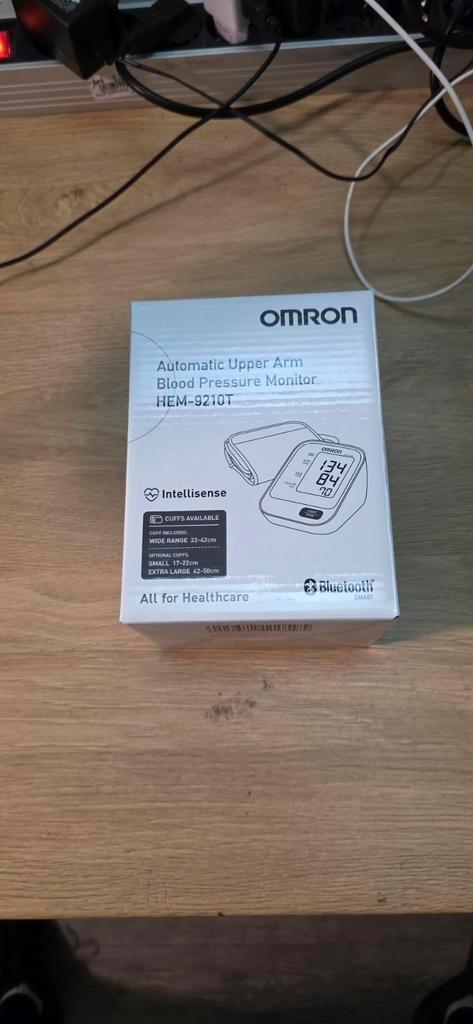 Omron HEM-9210T Bloeddrukmeter - Nieuw in doos, Sport en Fitness, Gezondheidsproducten en Wellness, Ophalen of Verzenden