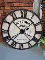 Grote Wandklok Old Town Clocks, Ophalen of Verzenden, Zo goed als nieuw, Analoog, Wandklok