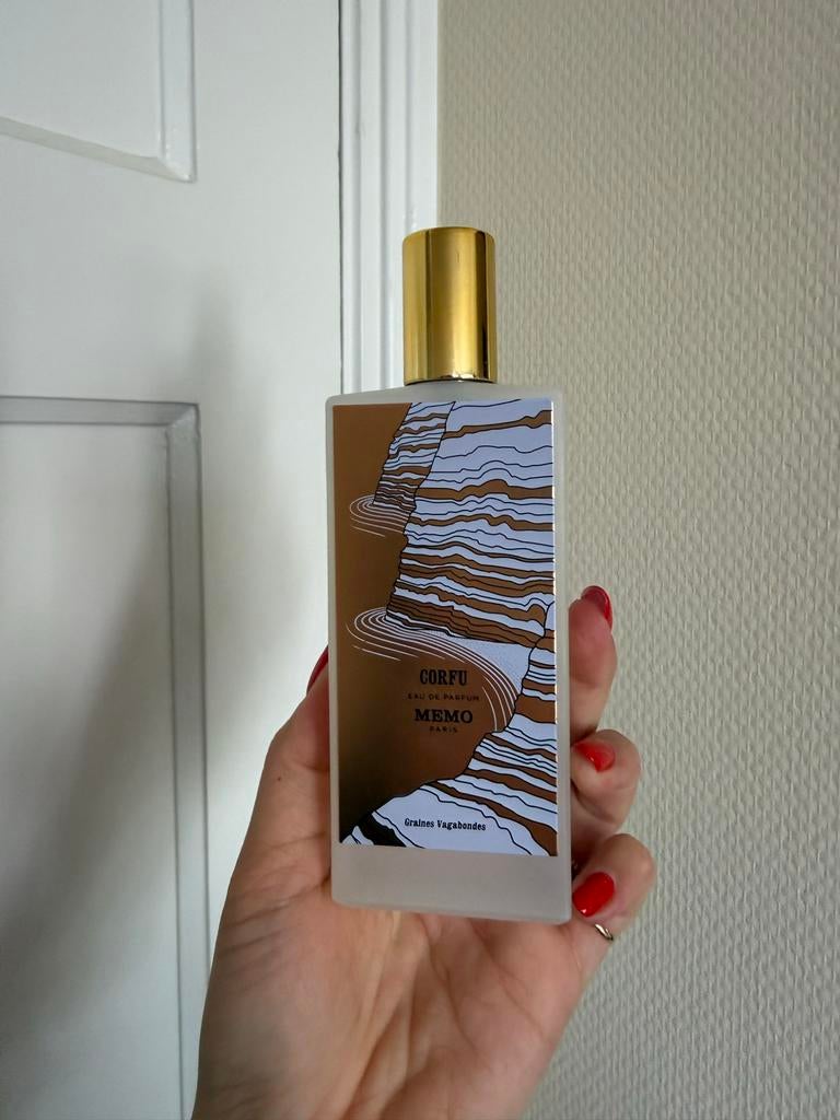 Memo Paris Corfu Eau de Parfum - Zo goed als nieuw, Sieraden, Tassen en Uiterlijk, Uiterlijk | Parfum, Zo goed als nieuw, Ophalen of Verzenden
