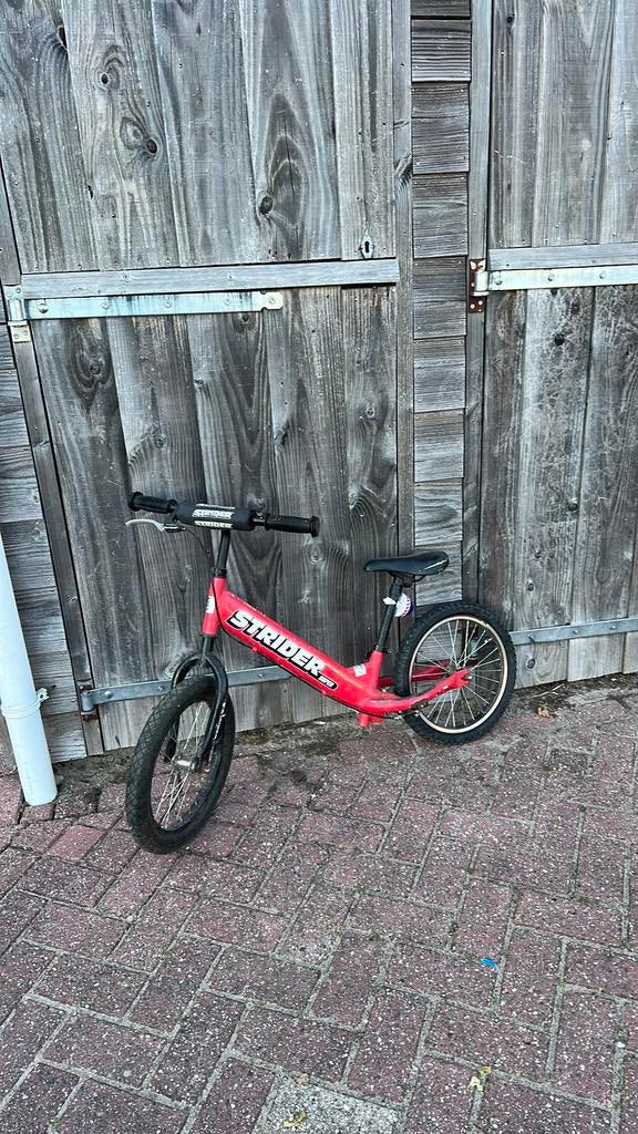 Strider loopfiets, Kinderen en Baby's, Speelgoed | Buiten | Voertuigen en Loopfietsen, Ophalen of Verzenden, Gebruikt, Loopfiets