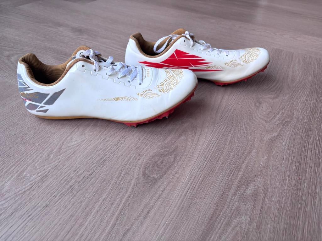 Spikes mecrc athletics maat 42, Sport en Fitness, Loopsport en Atletiek, Ophalen of Verzenden, Zo goed als nieuw, Spikes, Overige merken