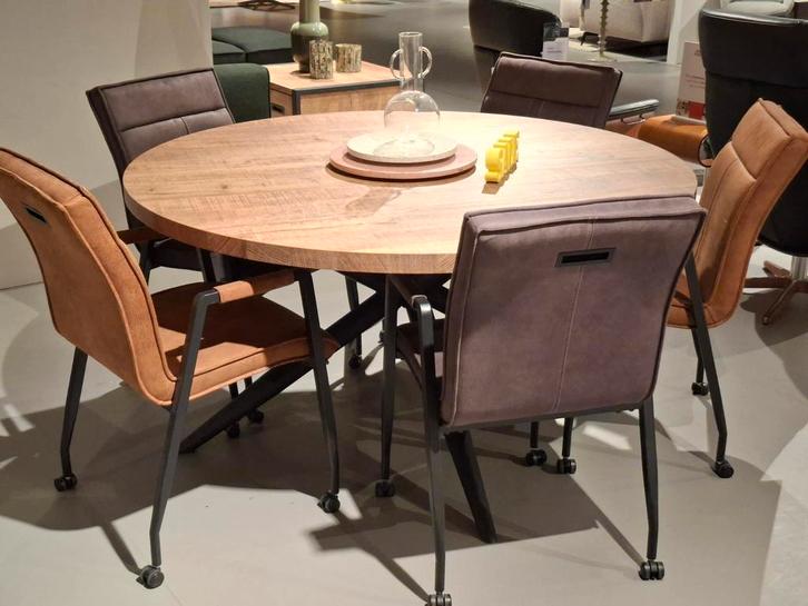 Showroommodel Eetkamertafel Privas met wielen set van 5stuks, Huis en Inrichting, Stoelen, Nieuw, Metaal, Stof, Grijs, Ophalen