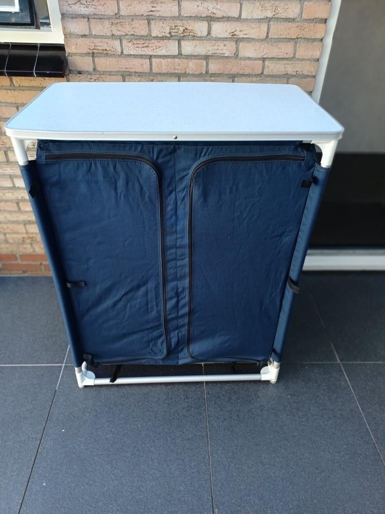 Campingkastje, Ophalen, Zo goed als nieuw, Campingkast