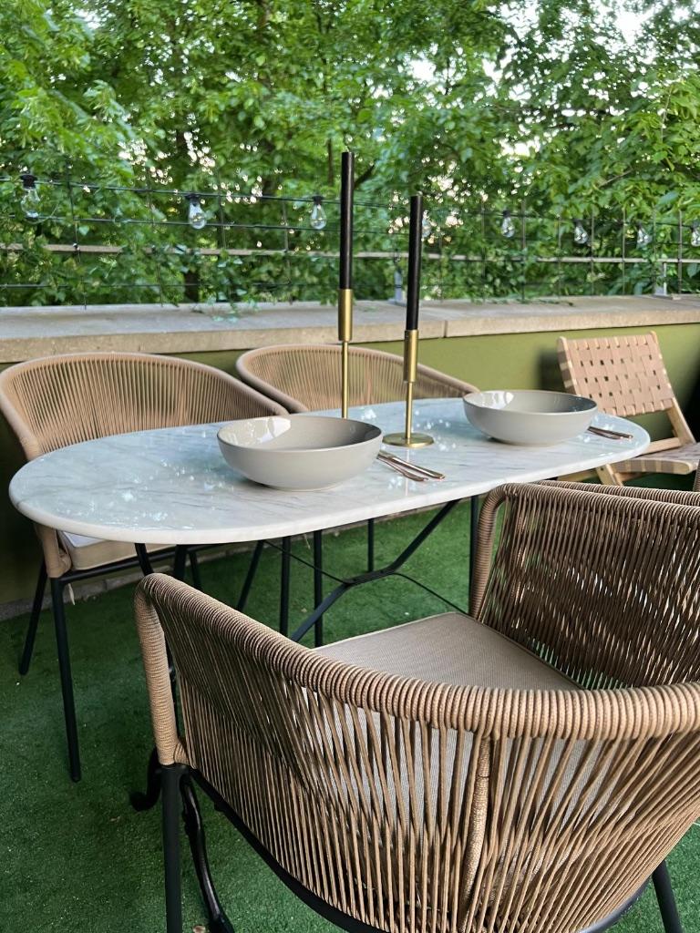 Tuinset / balkonset – marmeren tafel + 4 stoelen (ook los), Ophalen, Zo goed als nieuw, Tuinset, Eettafel