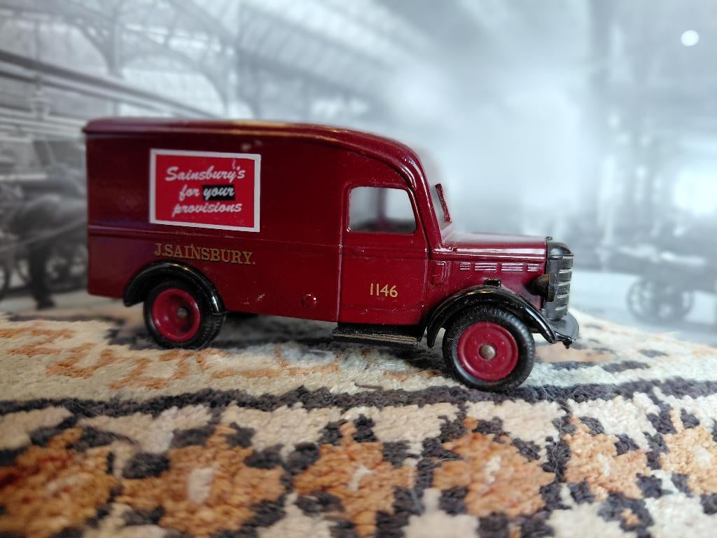 days gone, model, by Lledo plc Enfield, Hobby en Vrije tijd, Modelauto's | 1:43, Ophalen of Verzenden, Zo goed als nieuw, Auto