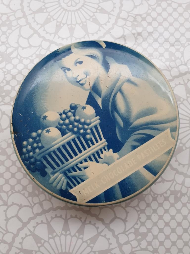 De Gruyter Melkchocolade Pastilles Blik, Verzamelen, Blikken, Gebruikt, Overige, Ophalen of Verzenden