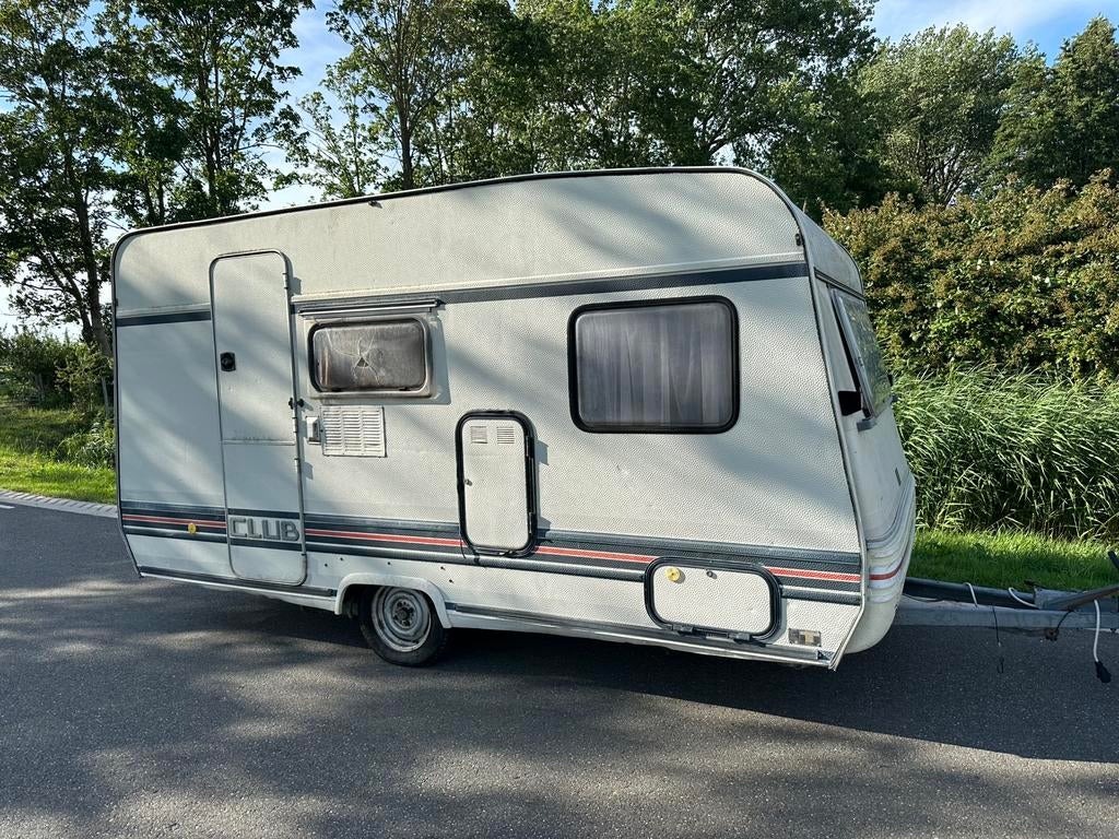 Burstner caravan met schade, Particulier, Rondzit, Tot en met 4