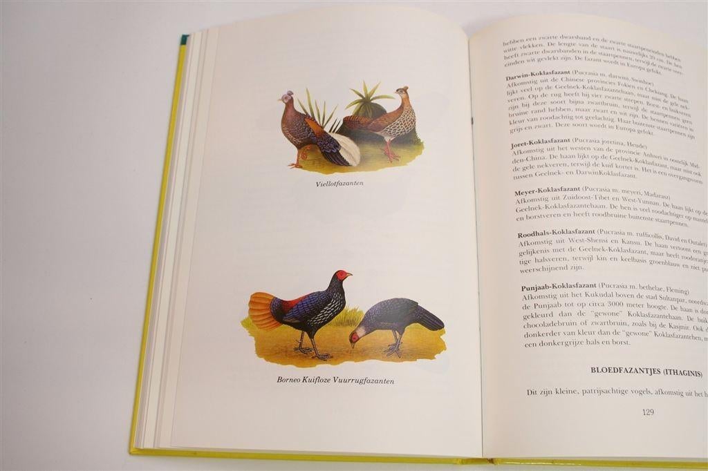 Fazanten in kleur — Gids voor Soorten, Houden & Fokken, Ophalen of Verzenden, Zo goed als nieuw, Vogels