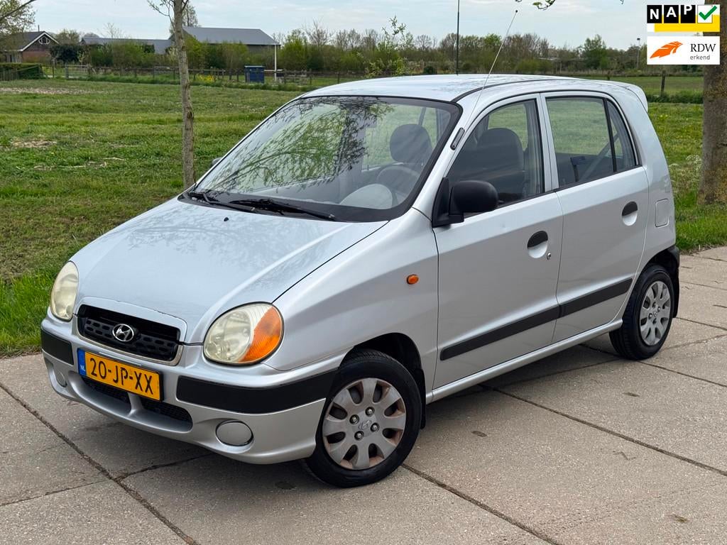 Hyundai Atos Spirit 1.0i SX AUTOMAAT/ELEKRAMEN/NAP/NWAPK/RIJ, Auto's, Hyundai, Gebruikt, Zwart, 4 cilinders, 833 kg