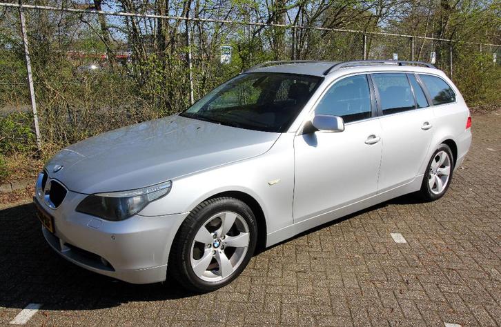 BMW 5-Serie 525i Touring AUT 2005 Grijs E61 Leer Voll.Hist., Auto's, BMW, Bedrijf, 5-Serie, ABS, Airbags, Airconditioning, Alarm