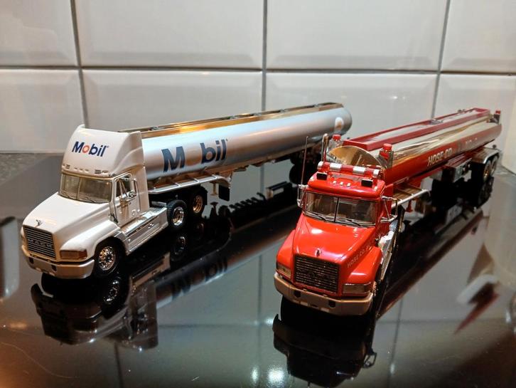 Set Franklin Mint MACK trucks, Hobby en Vrije tijd, Modelauto's | 1:32, Gebruikt, Bus of Vrachtwagen, Overige merken, Ophalen of Verzenden