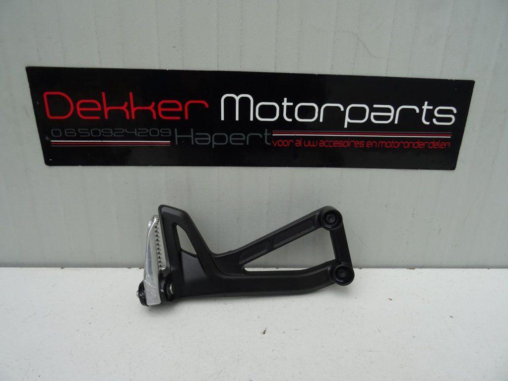 Rechter Achter Duo Voetsteun Yamaha Tracer 9 / 9GT 2021-2024, Motoren, Onderdelen | Yamaha, Gebruikt, -, -, Ophalen of Verzenden