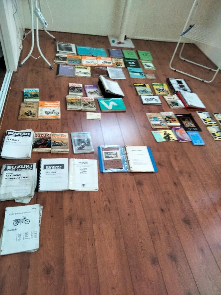 motor onderhoud boeken norton honda susuki kawasaki, Boeken, Ophalen of Verzenden, Gelezen