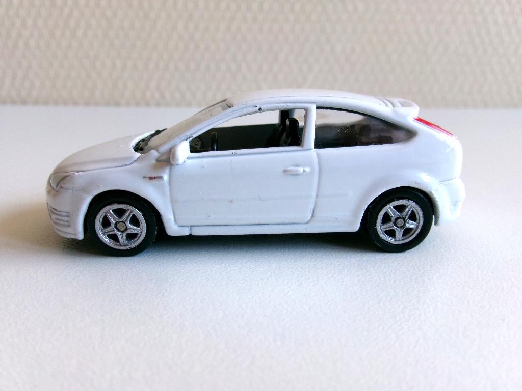 Ford Focus ST wit 1:60 Welly (geen ovp), Ophalen of Verzenden, Gebruikt, Auto