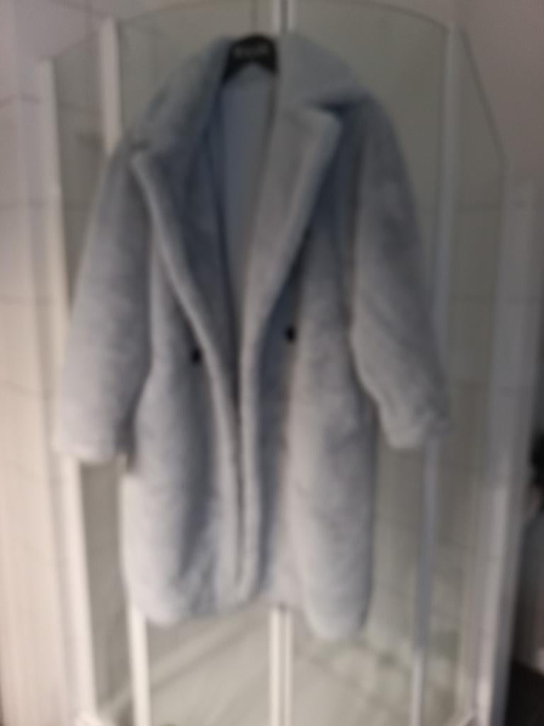 Fluffy jas, Verzenden, Zo goed als nieuw, Maat 42/44 (L), Blauw