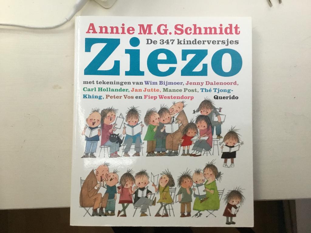 Annie M.G. Schmidt ziezo 347 kinderversjes, Annie M.G. Schmidt, Fictie algemeen, Ophalen of Verzenden, Zo goed als nieuw