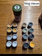 Verschillende potjes en spuitbussen verf, nieuw en gebruikt, Ophalen, Groter dan 1:32