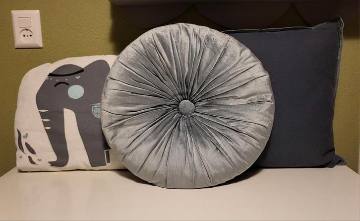 Sierkussentjes o.a. 2 van Factory Petit, Huis en Inrichting, Woonaccessoires | Kussens, Gebruikt, Vierkant, Ophalen